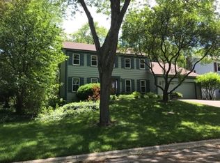 6725 Taos Ct, Lisle, IL 60532