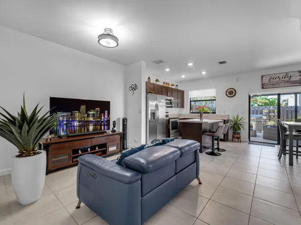 11821 SW 245th Terrace, Homestead, FL 33031