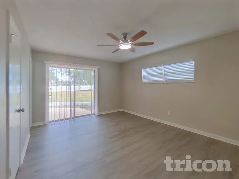 1550 Hobson St — Photo 11