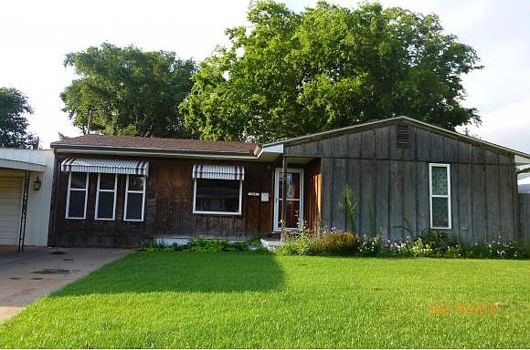 1st image of 112 Carpenter Ln