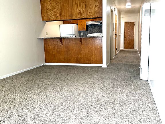4th image of 108 School St APT 4