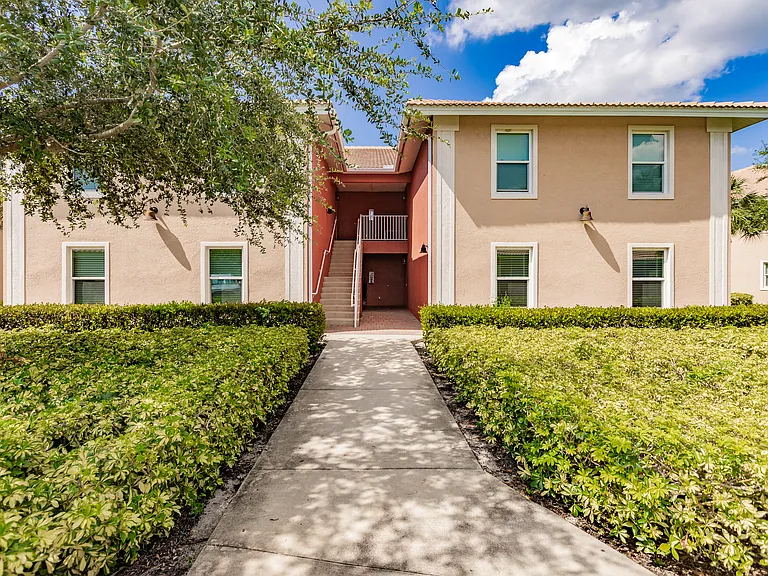 27500 Palmesta Cir #41 — Photo 1