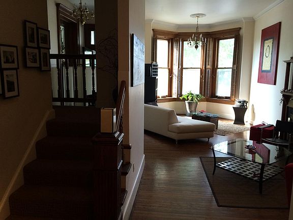 5th image of 412 Mowbray Arch #1