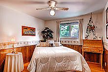 Welcoming 2nd bedroom