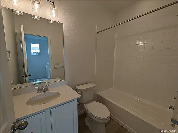 8485 Eagle Riv — Photo 5