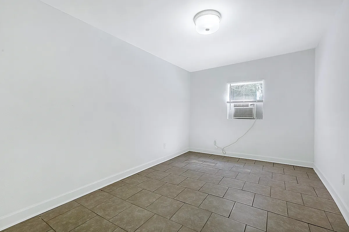 Building Photo - 1227 Saint Roch Ave #B