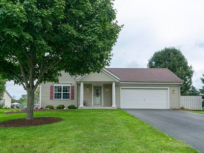 182 Cramer Ave, Dousman, WI, 53118
