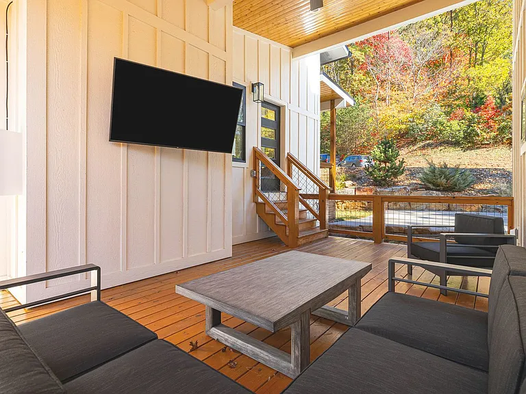 56 Creek Run Rd — Photo 14