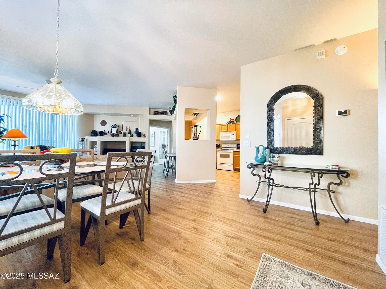 2 bed, 2.0 bath, 1487 sqft, $1,950 — Photo 2