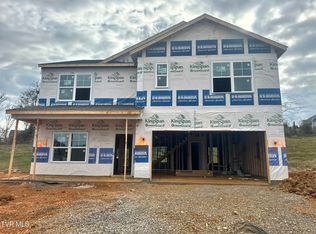 699 Saint Andrews Dr, Kingsport, TN 37664