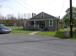 34 B St, Milroy, PA 17063