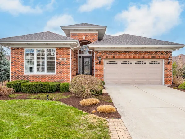 2018 Stoddard Ave, Wheaton, IL 60187