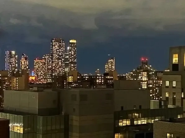 520 East 72nd Street image 13 of 19