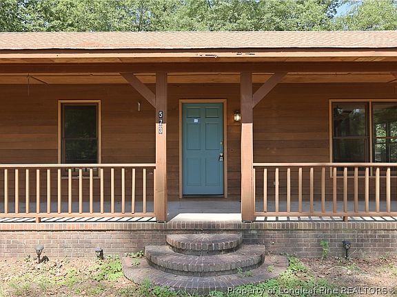 3rd image of 573 Ellis Rd