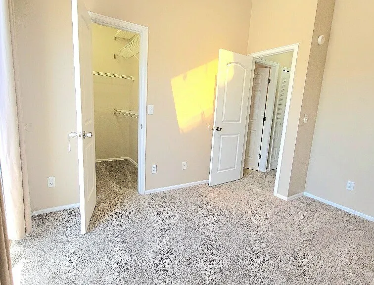 17219 E Tennessee Dr — Photo 3