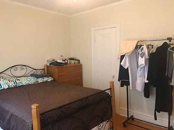 4th image of 1254 W Albion Ave #1