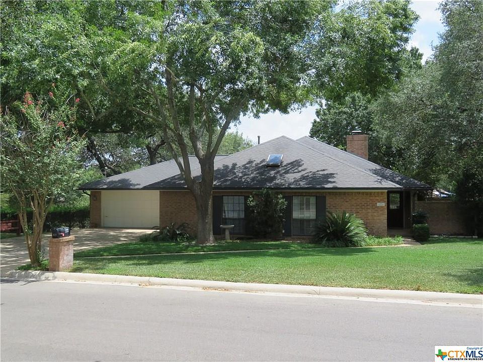 1st image of 222 Elmwood Dr