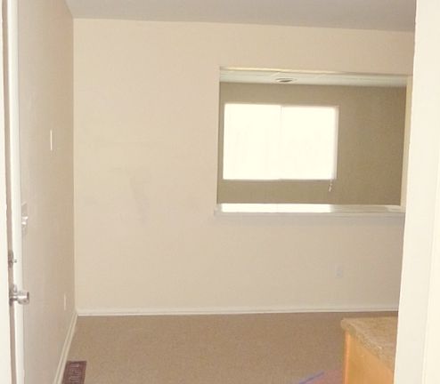 5th image of 1912 Lotushill Dr