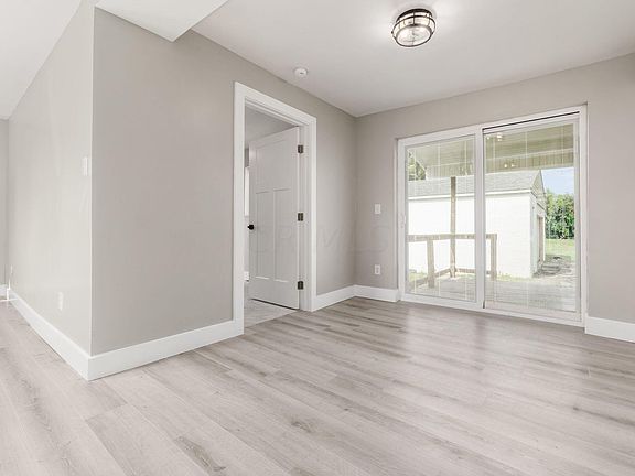 5th image of 3631 Linwood Ave