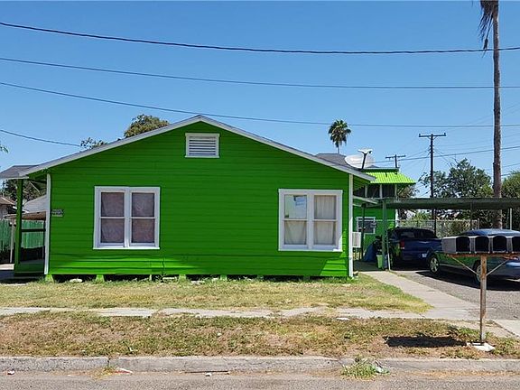 3rd image of 309 E 13th St