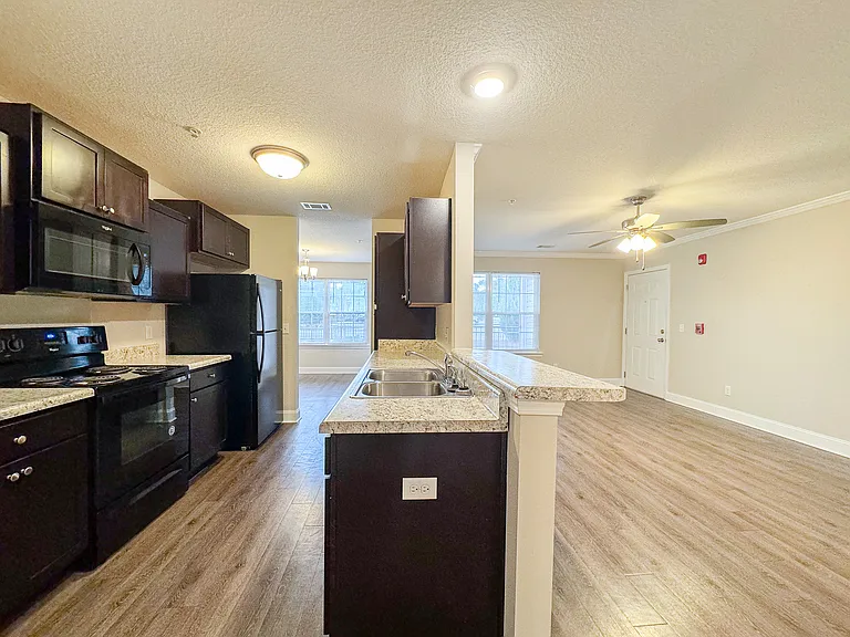 Wyngrove Apartments — Photo 51