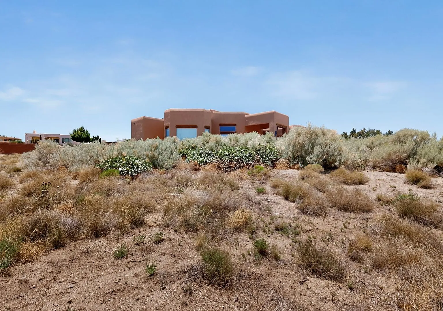 Luxuary Home in N. Alb Acres 2200/sf 3/bd 2/ba 2/cg — Photo 3