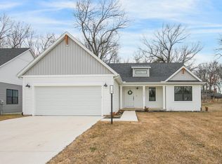 12969 Brick Rd, Granger, IN 46530