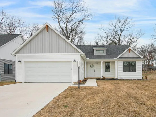 12969 Brick Rd, Granger, IN 46530