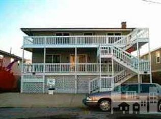 26 W Oxford St, Wrightsville Beach, NC 28480