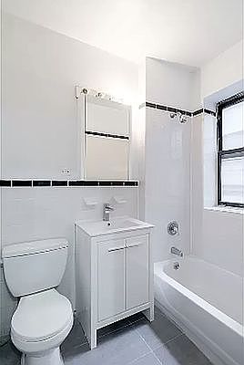 5th image of 6 W 107th St APT 7C