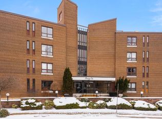 26 Wentworth Ave #4E, Cambridge, ON N1S1G6