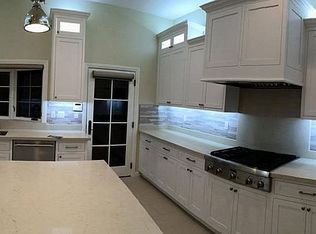 2375 Roanoke Rd, San Marino, CA 91108