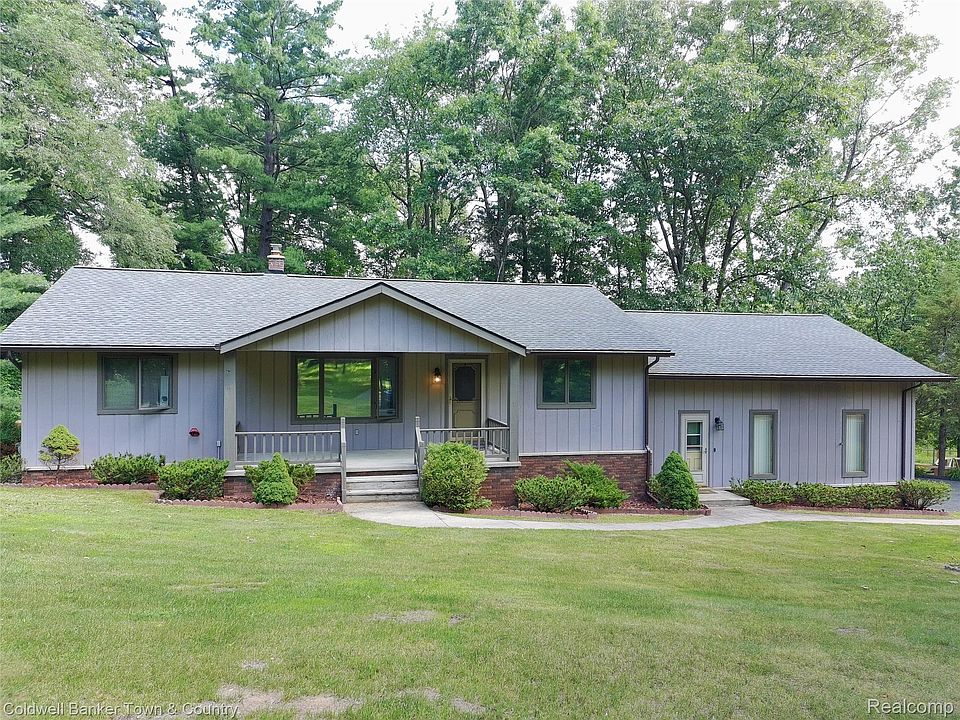 1st image of 5211 Strawberry Lake Rd