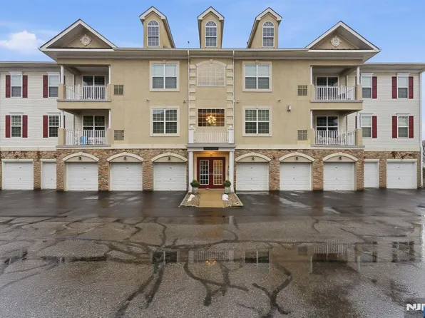 3 Slate Ct #707, Little Falls, NJ 07424