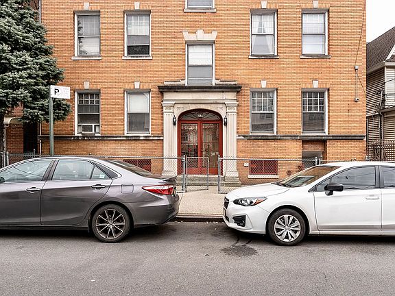 3rd image of 83-24 Dongan Ave #1