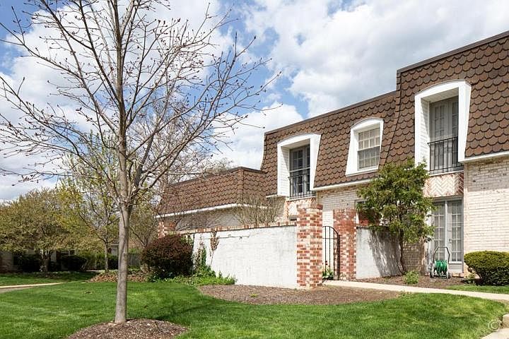 1st image of 2848 Chateau Cir
