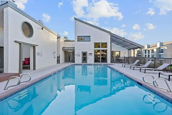 Polo Run Apartments