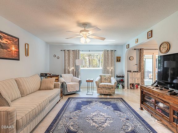 4th image of 1424 Mollie Rd