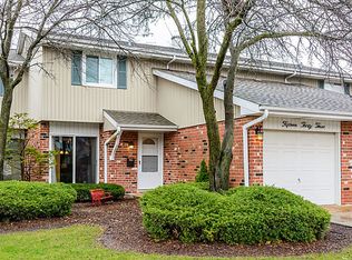 1533 Coloma Ct N, Wheaton, IL