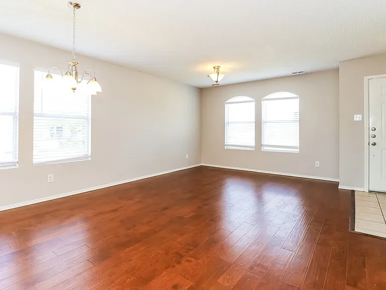8750 Gray Fox Ct — Photo 6