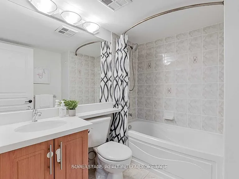 15 Northtown Way #1517 — Photo 10