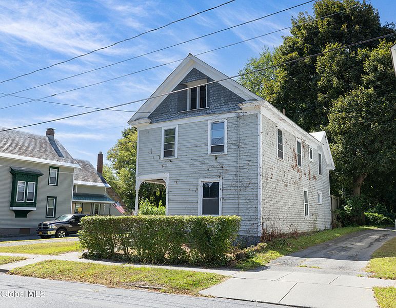 3rd image of 20 Walnut Street