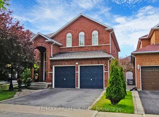 215 Drummond Dr, Vaughan, ON L6A 3C1
