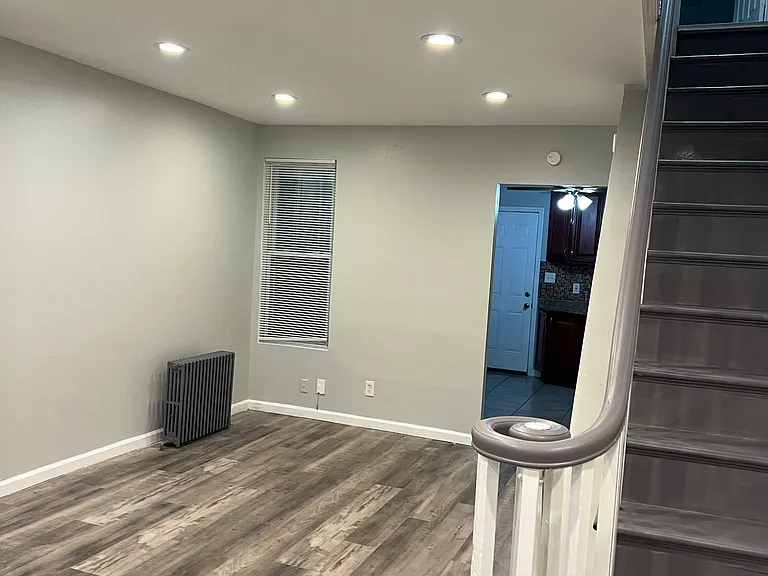 145 E Pleasant St — Photo 3