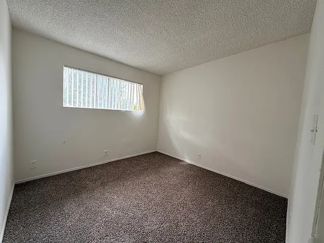 1435 Laurel Ave — Photo 9