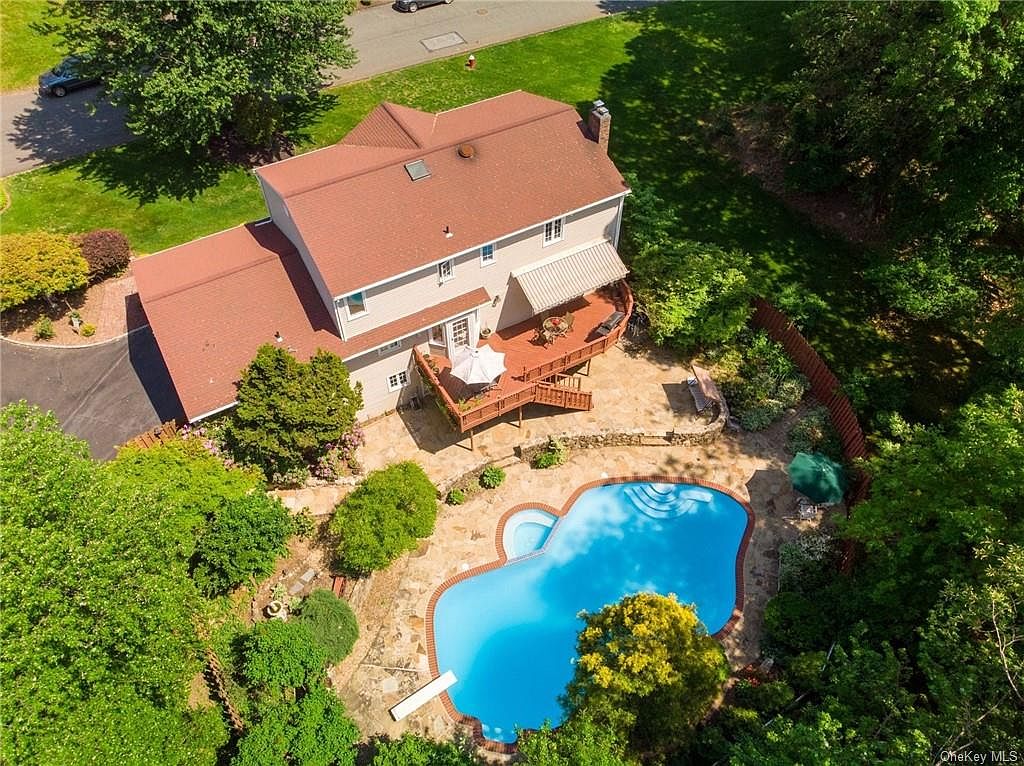 216 Waters Edge, Valley Cottage, NY 10989 Zillow