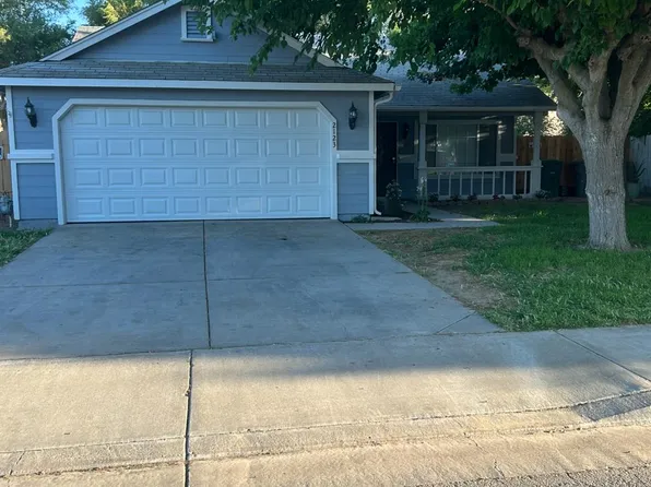 2123 Canal Farm Ln, Los Banos, CA 93635