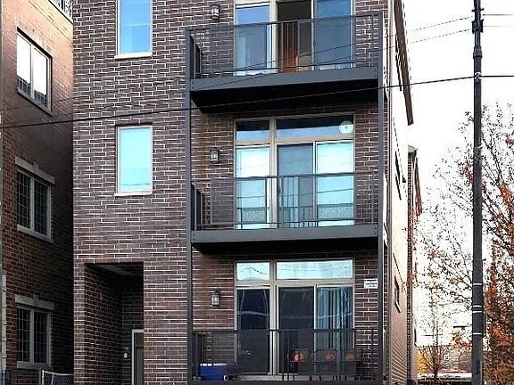 2nd image of 2643 W Lawrence Ave #1N