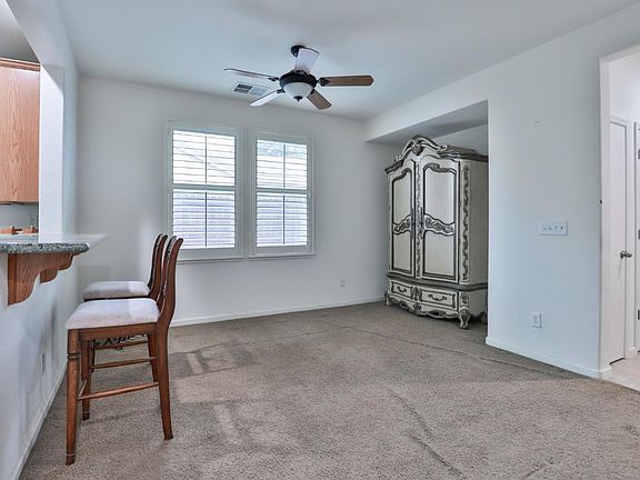 5th image of 1748 Oxford Ct