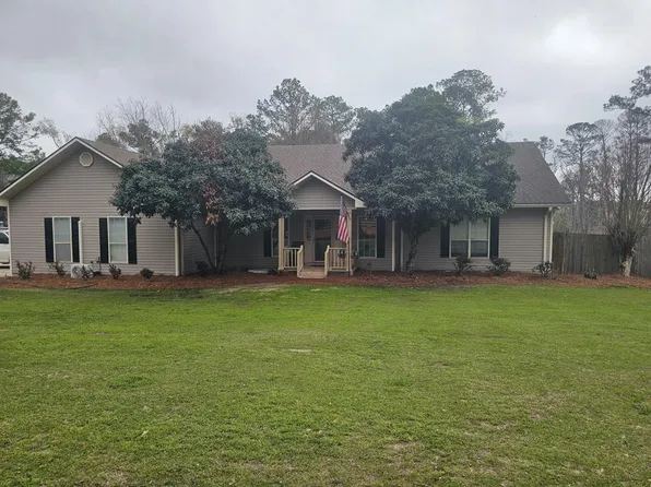 62 N Temple St, Lakeland, GA 31635